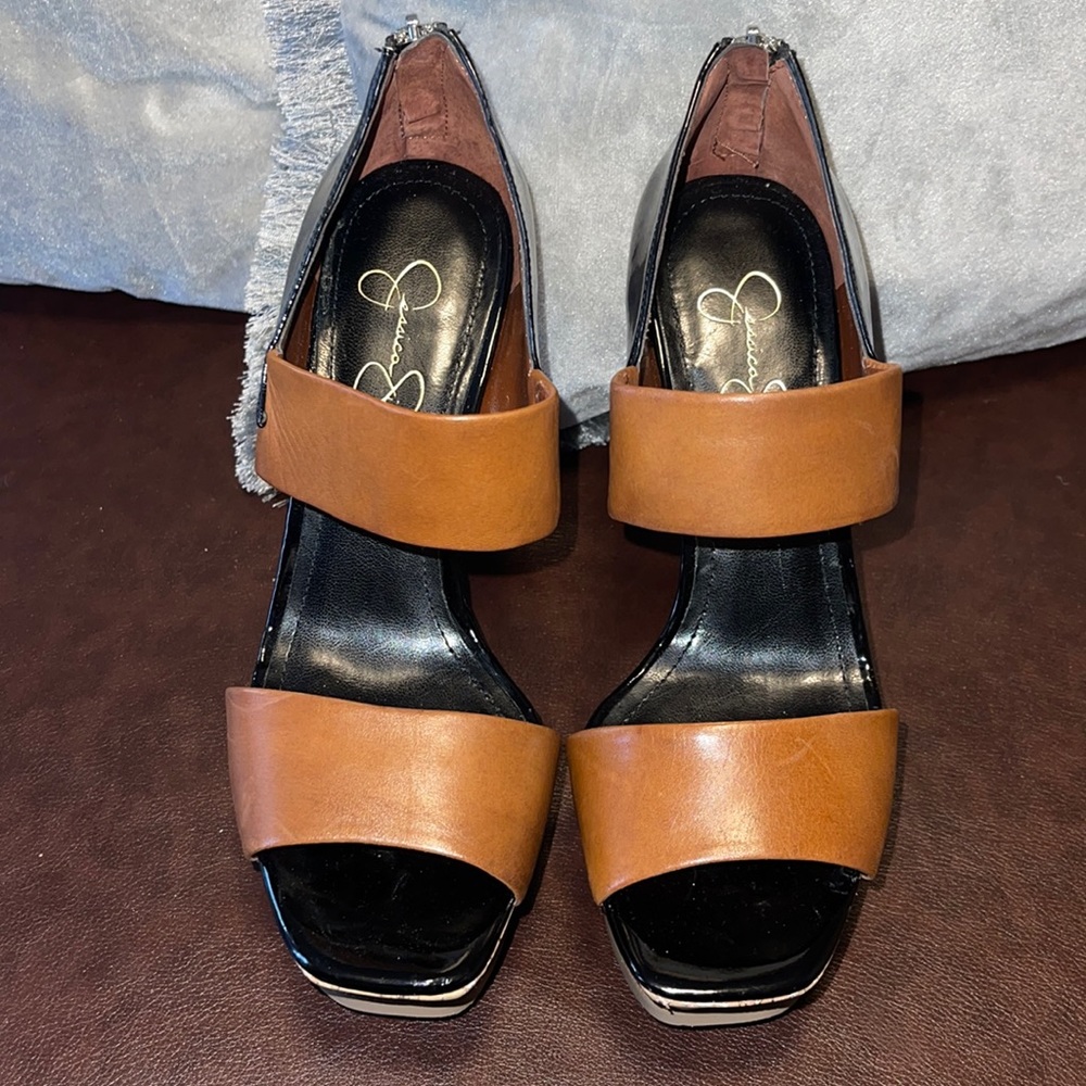 Jessica Simpson. Size 8.5. Color: Black/Brown. Worn once. No box